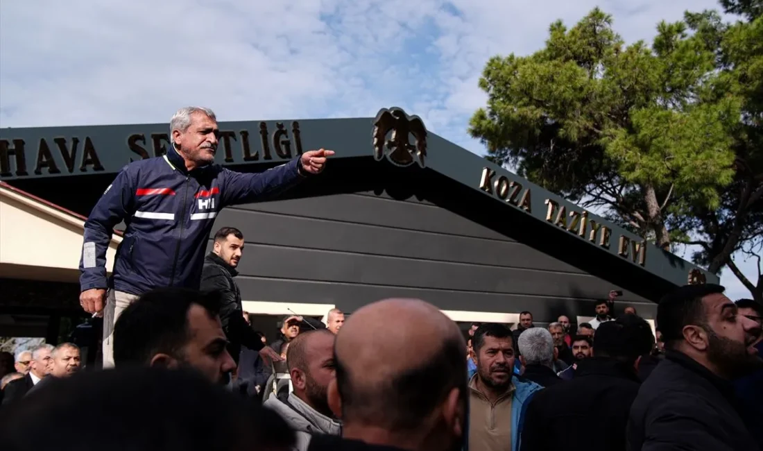 Konak Kadifekale’de vatandaşların restore ederek taziyeevine dönüştürdüğü yapı, sit alanında