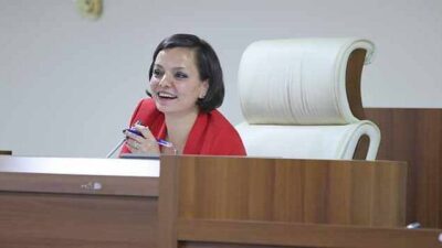 Karabağlar Belediye Meclisi Kasım ayı oturumunda, yurt dışı gezileri, hizmet