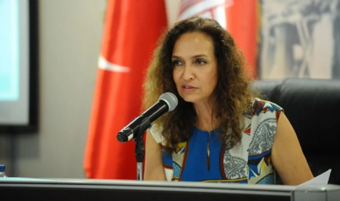 Karşıyaka Belediye Meclisi, Bostanlı Pazaryeri’ndeki gerginliği görüştü. Başkan Ünsal, projeyi