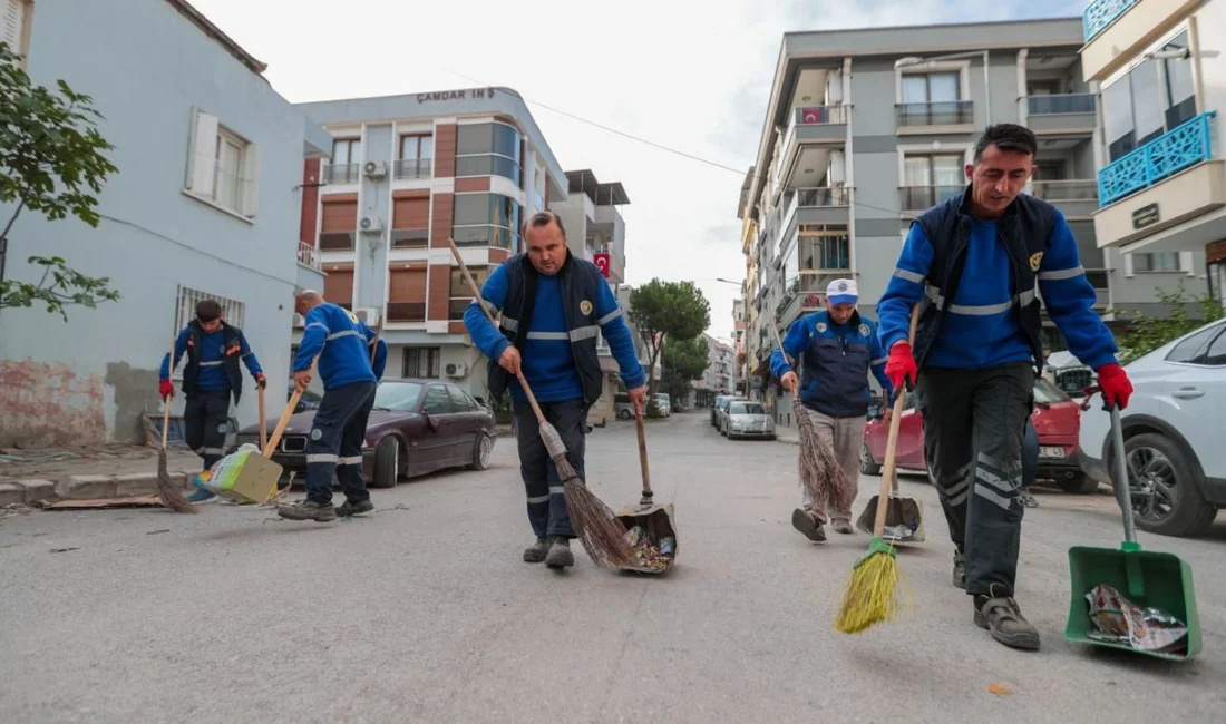 Buca Belediyesi ekipleri, 47 mahallede eş zamanlı temizlik seferberliği başlattı.