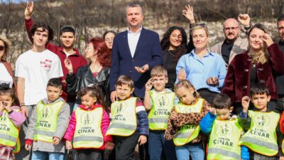 Buca’da geçen yaz çıkan yangın sonrası zarar gören alanlar, minik