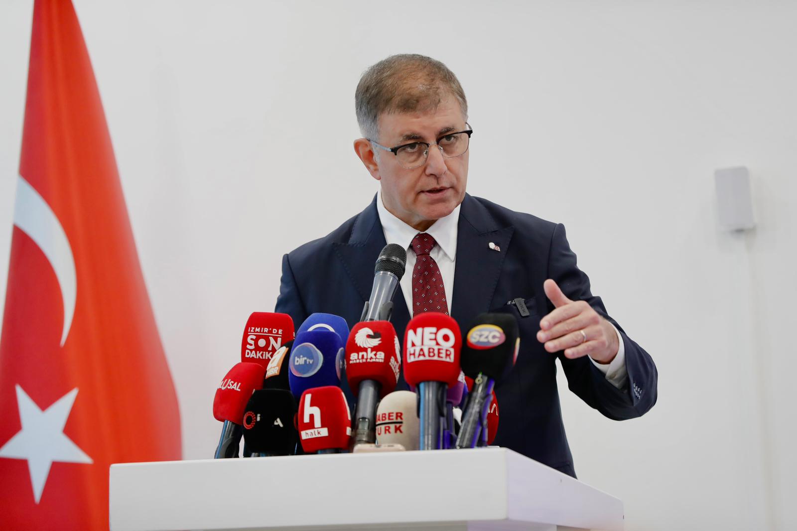 İzmir Büyükşehir Belediye Başkanı Cemil Tugay, CHP kurultayı öncesi PM