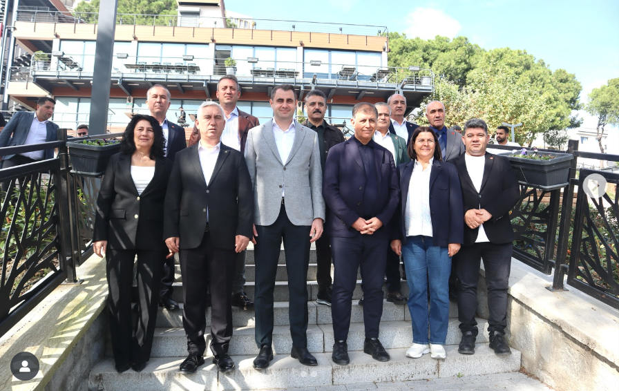 CHP İzmir İl Başkanı Çağatay Güç, Bergama’da ilçe başkanları ve