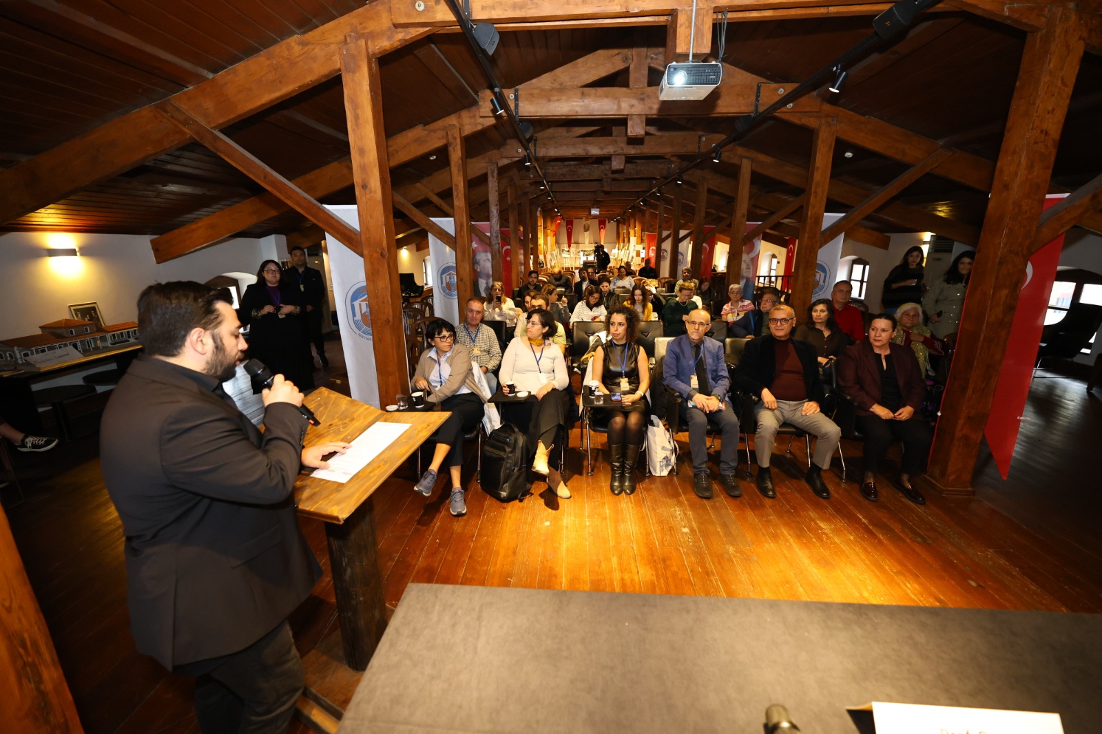 Türkiye Felsefe Kurumu ve Efes Selçuk Belediyesi iş birliğiyle düzenlenen