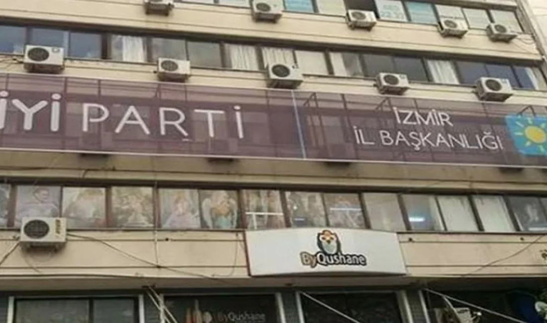 İYİ Parti İzmir İl Başkanı Ülkü Doğan, yeniden seçilmesinin ardından