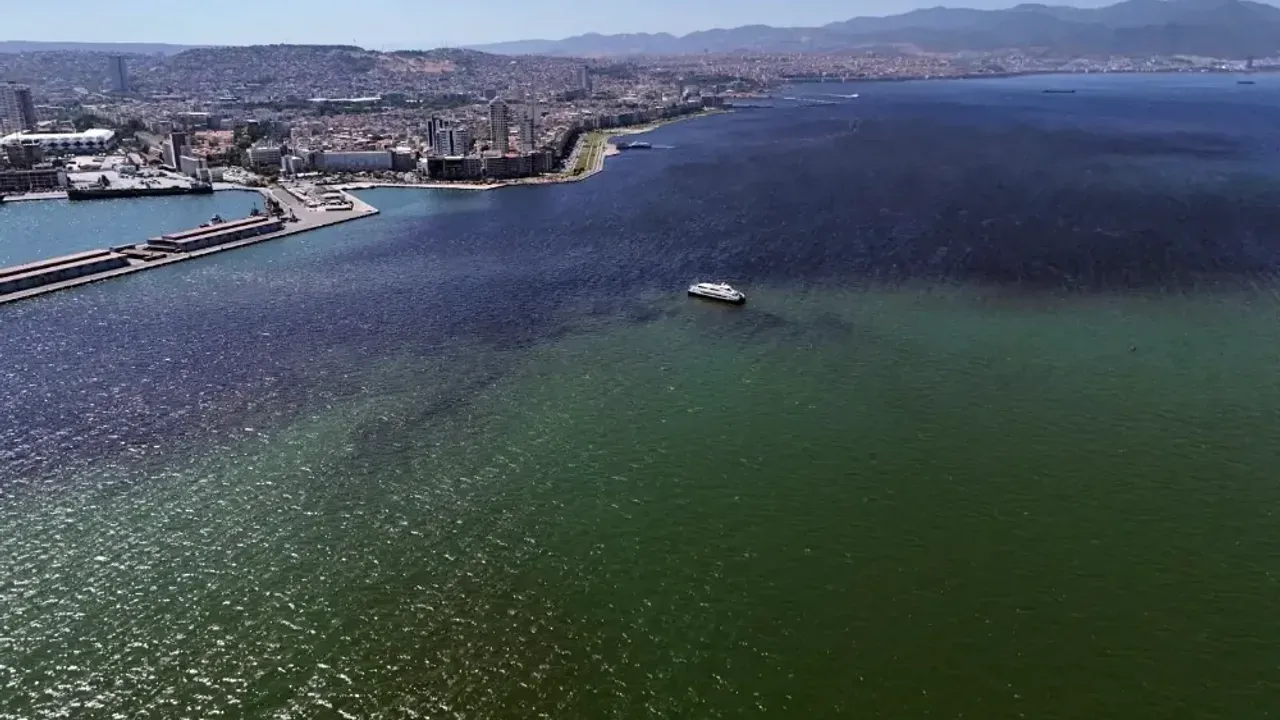 İZSU, İzmir Körfezi’nden çıkarılacak 2 milyon m³ dip tarama malzemesiyle