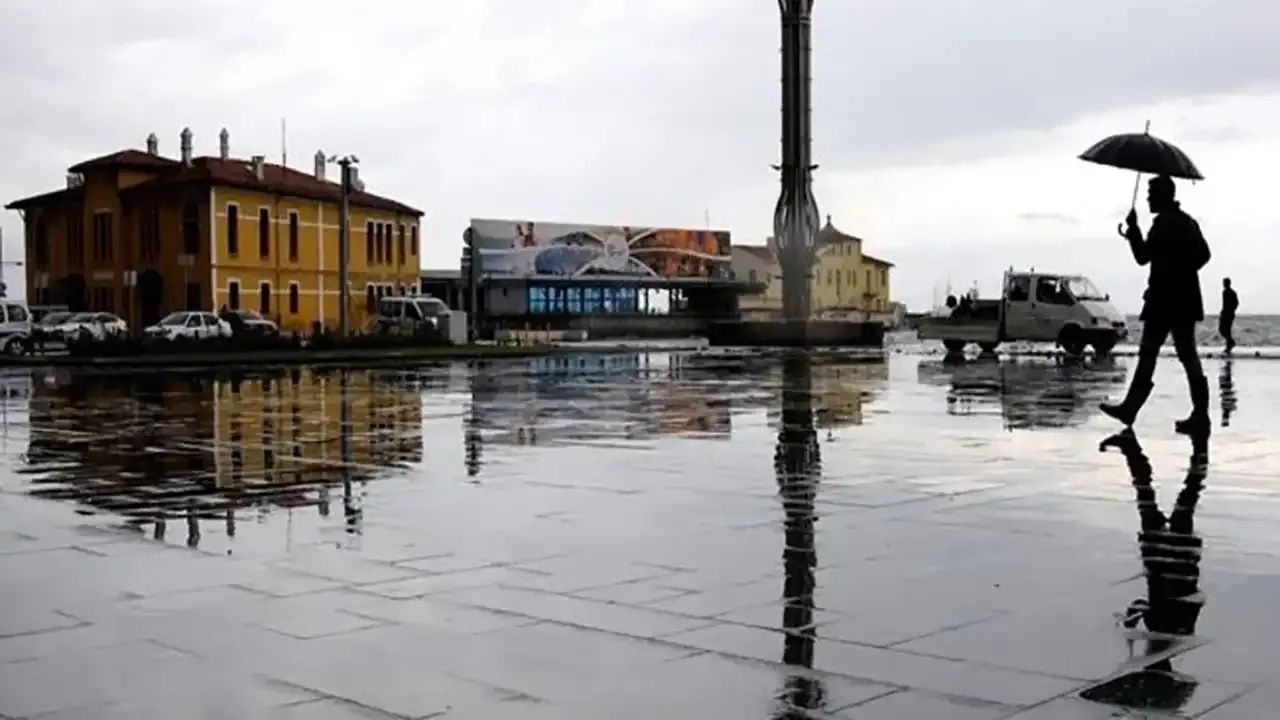 Meteoroloji’nin 5 günlük raporu İzmir’de yağışın haftaya damga vuracağını gösteriyor.