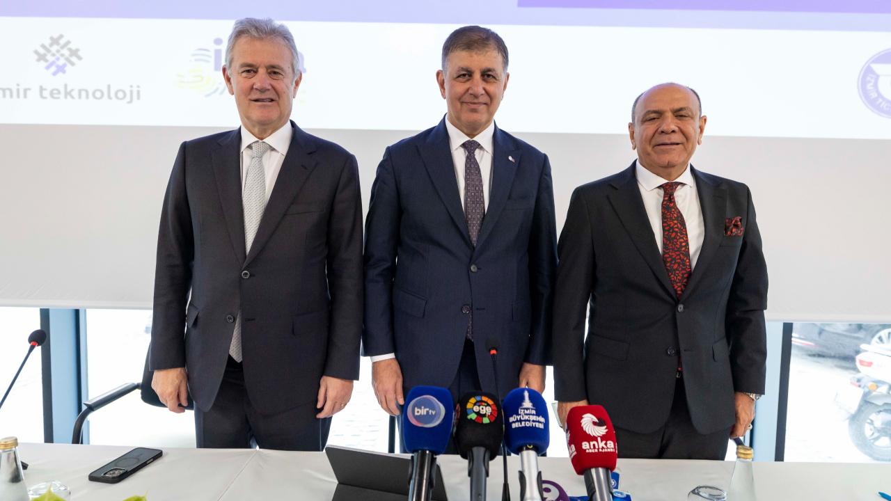 İzmir Büyükşehir Belediyesi öncülüğünde düzenlenen “İzmirMeets” etkinliği, 19 Kasım’da teknoloji