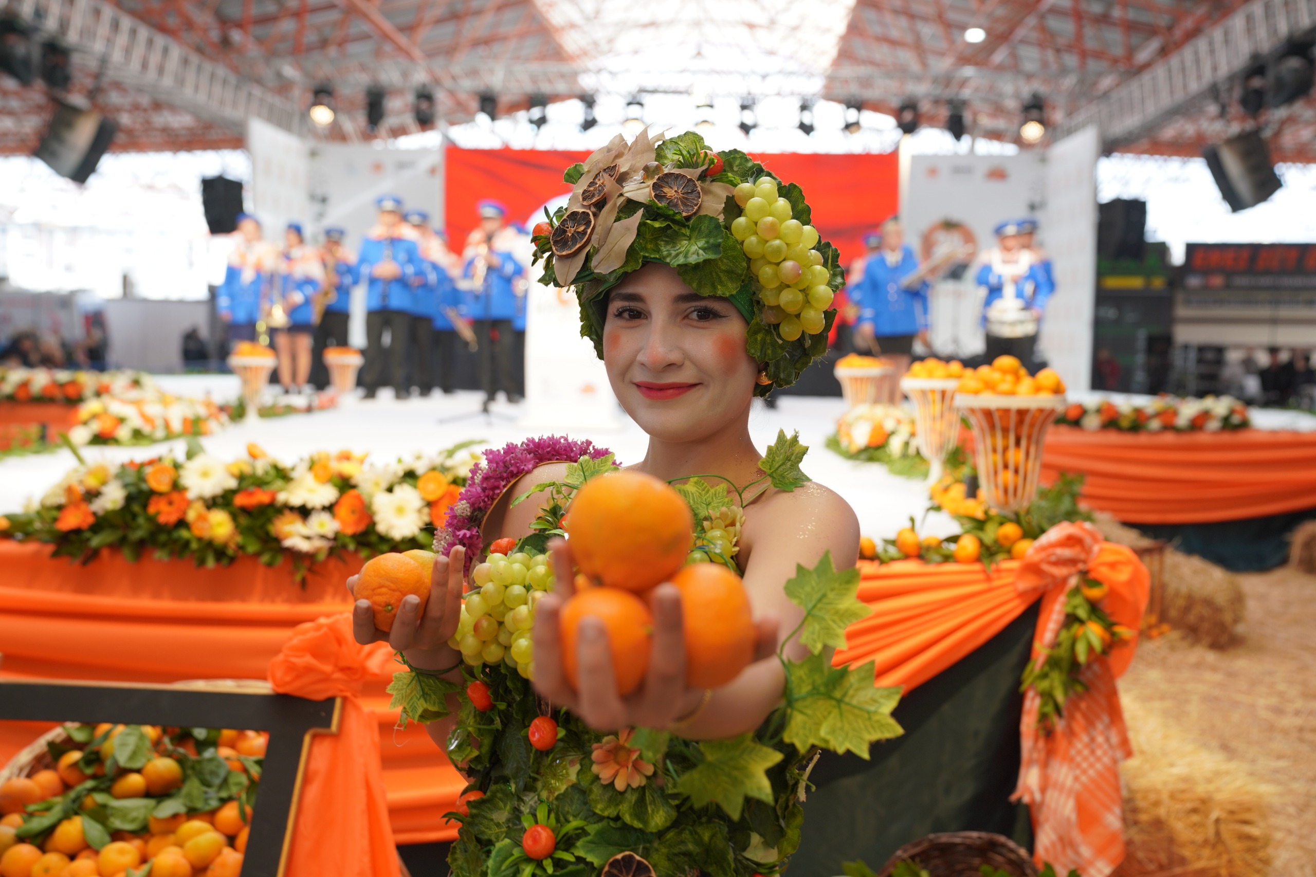 Bu yıl 25’incisi düzenlenecek Mandalina Şenliği, kortej yürüyüşünden konserlere, dans
