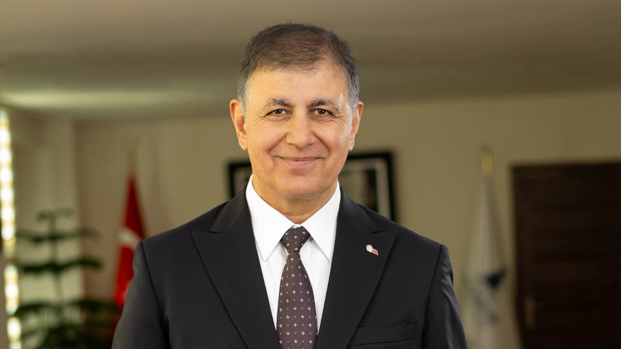 İzmir Büyükşehir Belediye Başkanı Dr. Cemil Tugay, 24 Kasım Öğretmenler