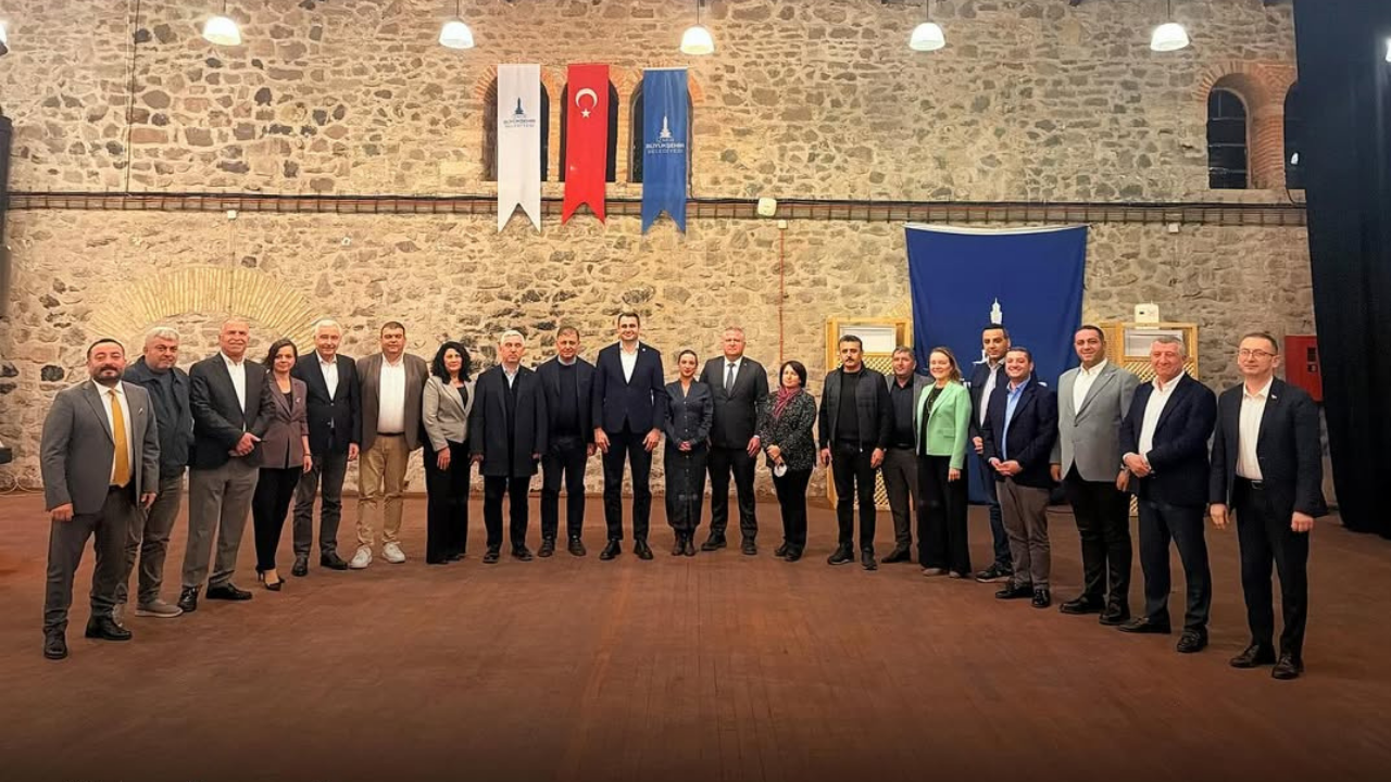 CHP İzmir İl Başkanı Çağatay Güç, Cemil Tugay ve ilçe