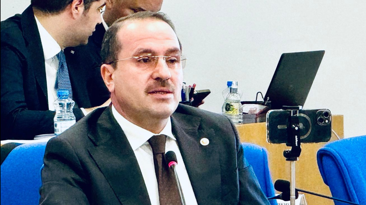 AK Parti İzmir Milletvekili Yaşar Kırkpınar, TBMM’de İzmir’in ulaşım yatırımlarını