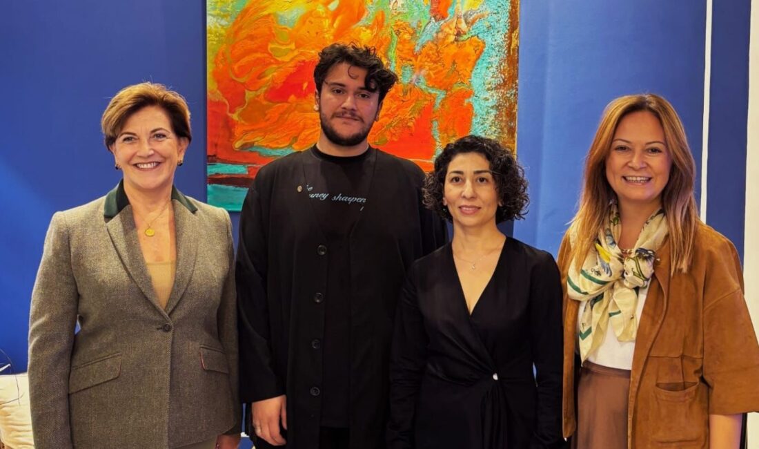 BonVivant Alsancak, “Yer Yüz Toprak” sergisiyle doğa, insan ve toprak