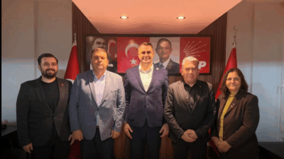 CHP İzmir İl Başkanı Çağatay Güç, Seferihisar’da parti örgütüyle bir