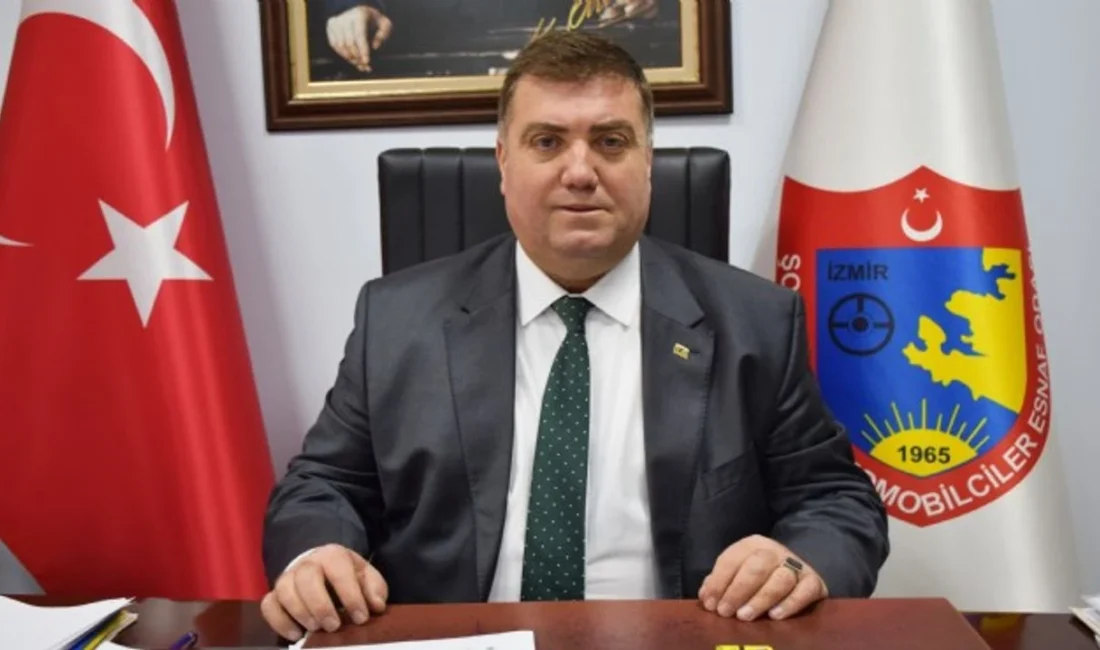 İzmir’de bir araya gelen taksiciler, korsan taşımacılığa karşı tepki gösterdi.