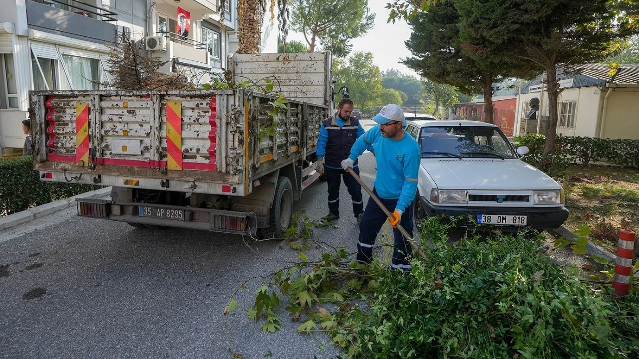 Gaziemir Belediyesi, çevre kirliliğini önlemek amacıyla bahçe atıklarını randevulu sistemle