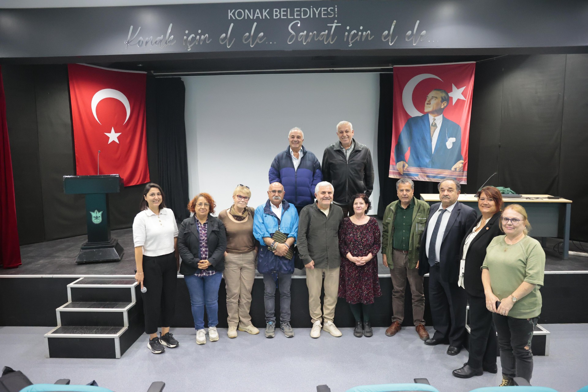 Konak Belediyesi’nin düzenlediği Kültürel Miras Söyleşileri dizisinde Sosyal Psikolog Prof.