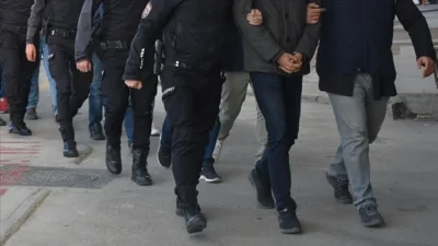 İzmir ve Kocaeli’de eş zamanlı gerçekleştirilen operasyonda, ‘Medeler’ suç örgütünün