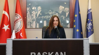 Karşıyaka Belediyesi’nin Bostanlı Pazarı’nda “Tekstil Günleri” adıyla yeni bir etkinlik