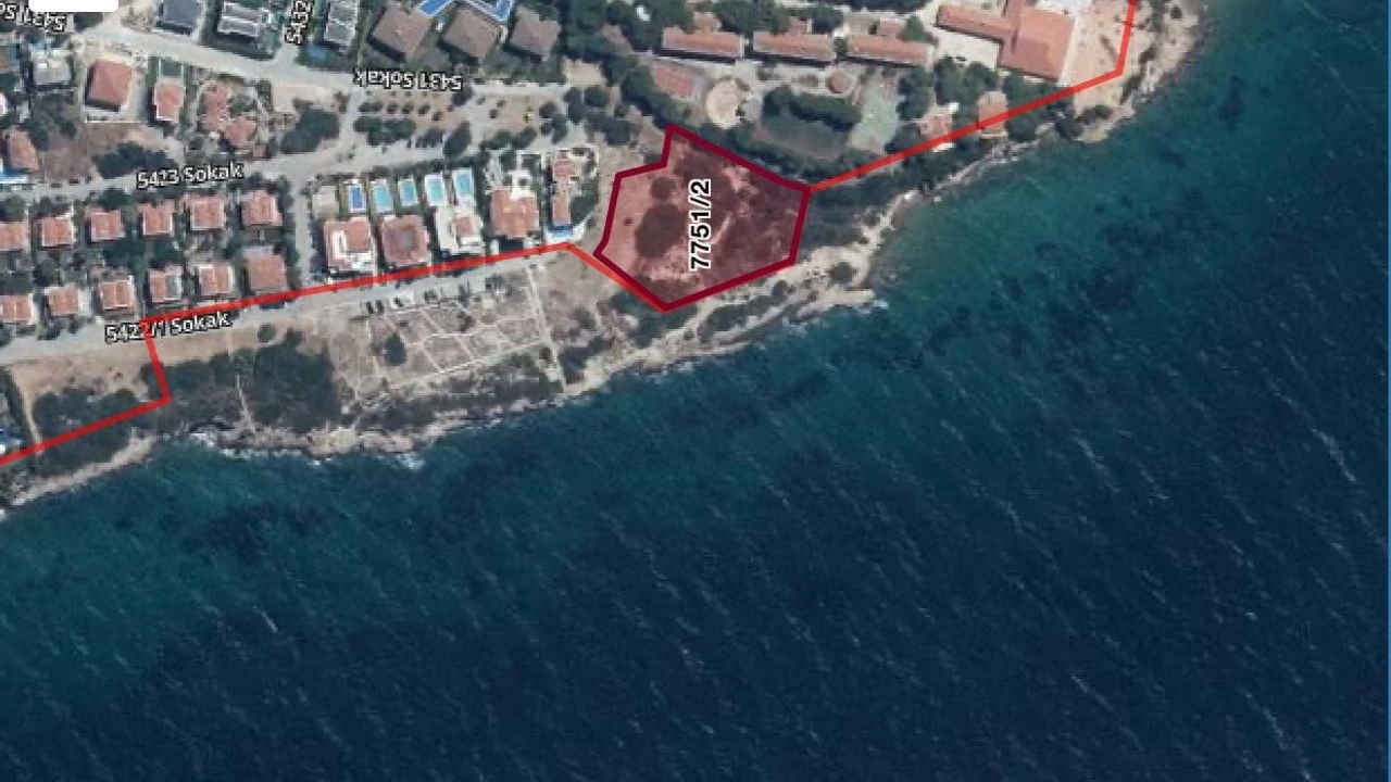 Çeşme Belediyesi, mülkiyetindeki 3 taşınmazı satışa çıkardı. Alaçatı, Ilıca ve