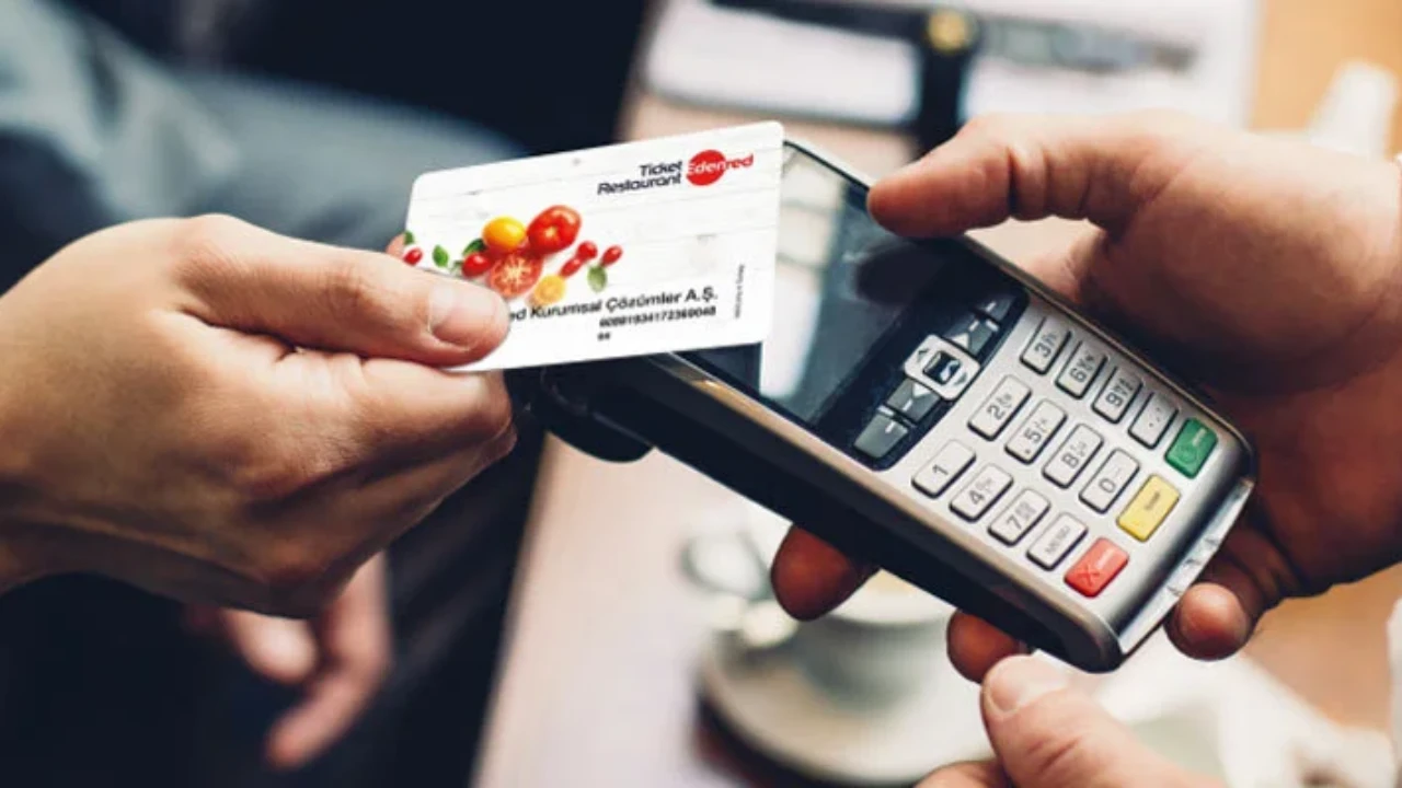 Yeni yılda çalışanlara sağlanan günlük yemek kartı ücreti, Resmî Gazete’de