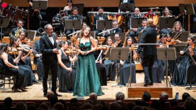 İzmir Büyükşehir Belediyesi’ne bağlı İzmir Oda Orkestrası, 2025-2026 sezonunda dopdolu