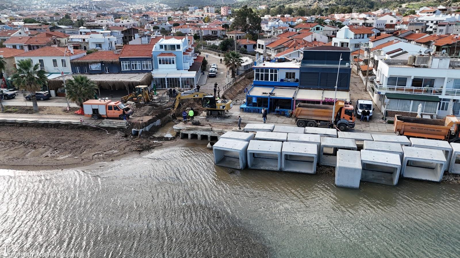 Yeni Foça’da geçtiğimiz ay büyük taşkınlara yol açan Şavklı Deresi’nde