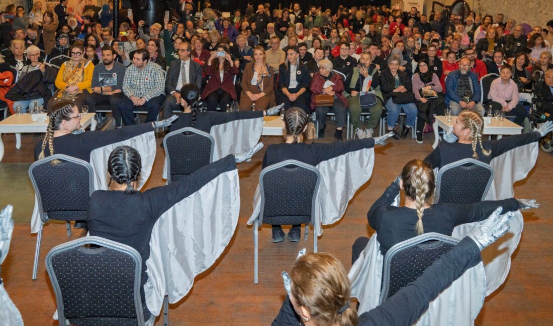 İzmir Büyükşehir Belediyesi, 3 Aralık Engelliler Günü’nde Tarihi Havagazı Fabrikası