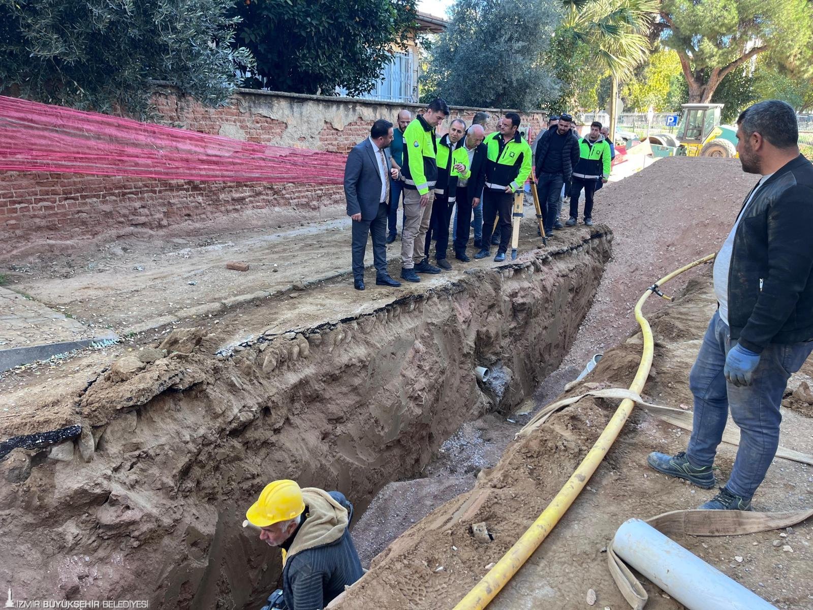 İzmir Büyükşehir Belediyesi’nin Ödemiş’te başlattığı 200 milyon liralık altyapı yatırımı