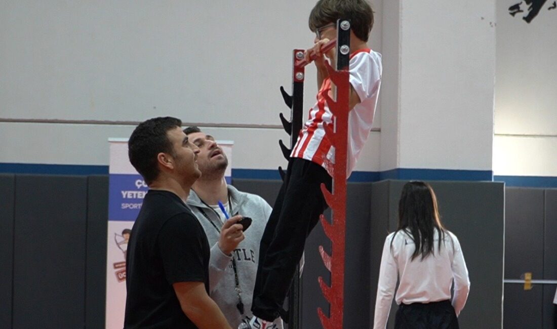 İzmir Büyükşehir Belediyesi’nin ücretsiz “Sportif Yetenek Ölçümü” artık ilçelere taşınıyor.