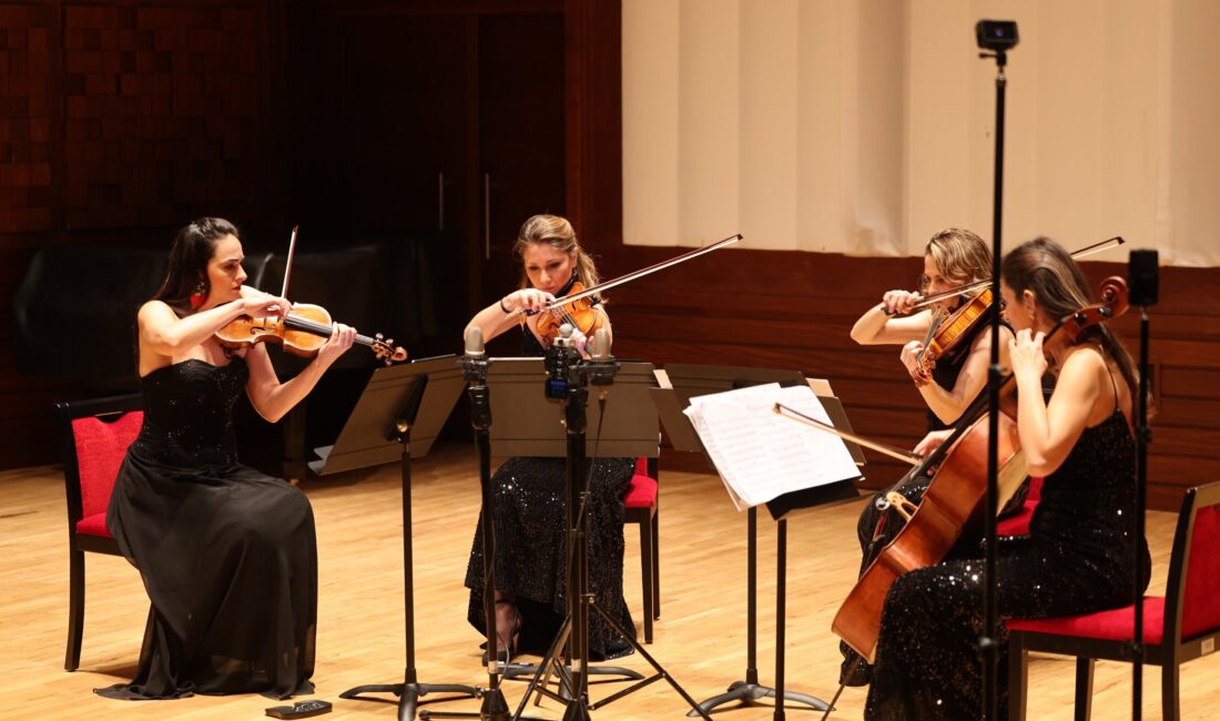 Ahmed Adnan Saygun Sanat Merkezi’nde sahne alan Nemeth Quartet, Türk