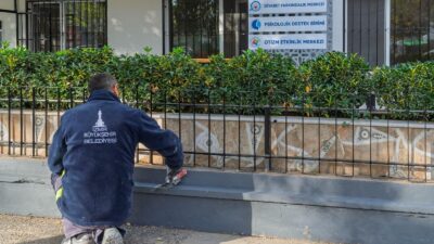 İzmir Büyükşehir Belediyesi, Karşıyaka’daki atıl üç daireyi sağlık merkezine dönüştürdü.