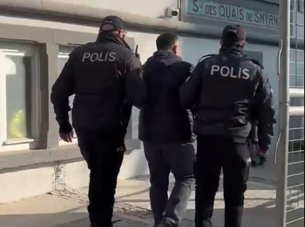 Konak’ta polis denetiminde yakalanan bir şahsın karşılıksız çek suçundan 13