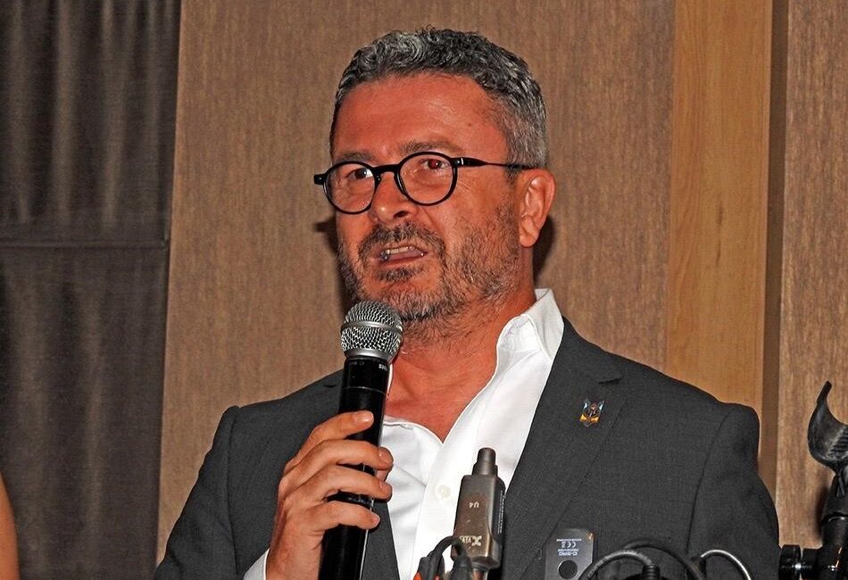 Alaçatı Turizm Derneği Başkanı Kerem Ünsal, yılbaşı öncesi konaklama tesislerinde