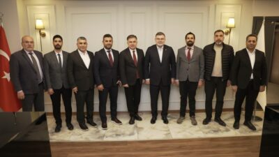 DEVA Partisi İzmir İl Başkanı Aybar Uygur, AK Parti İzmir