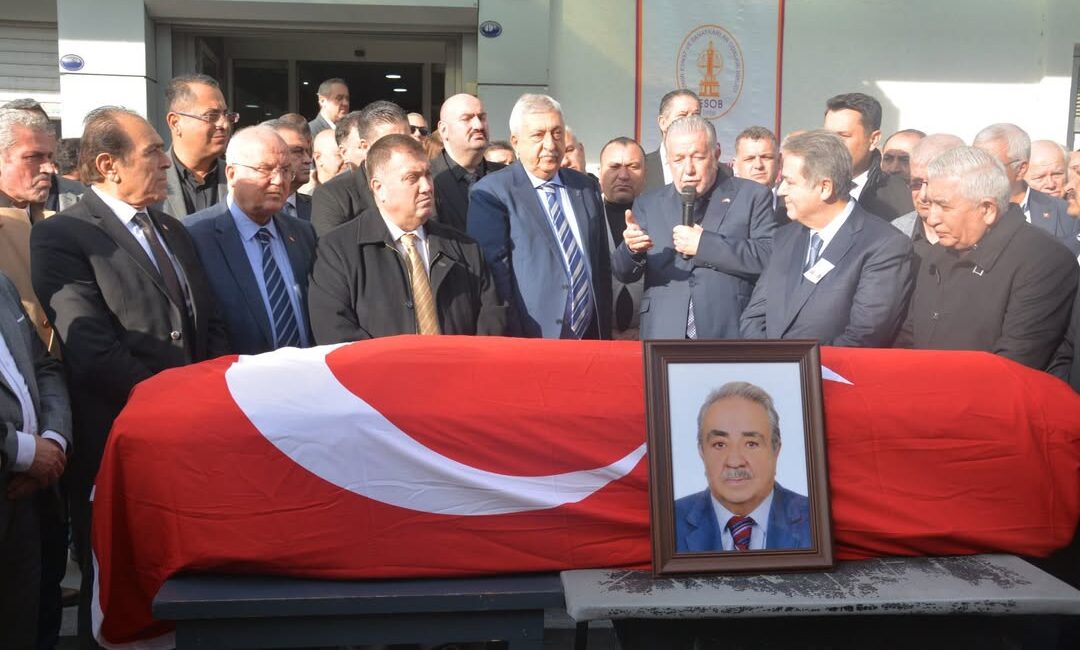 İzmir Esnaf Teşkilatı Kurucu Başkanı Cemal Tercan, düzenlenen törenle son