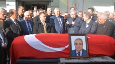 İzmir Esnaf Teşkilatı Kurucu Başkanı Cemal Tercan, düzenlenen törenle son