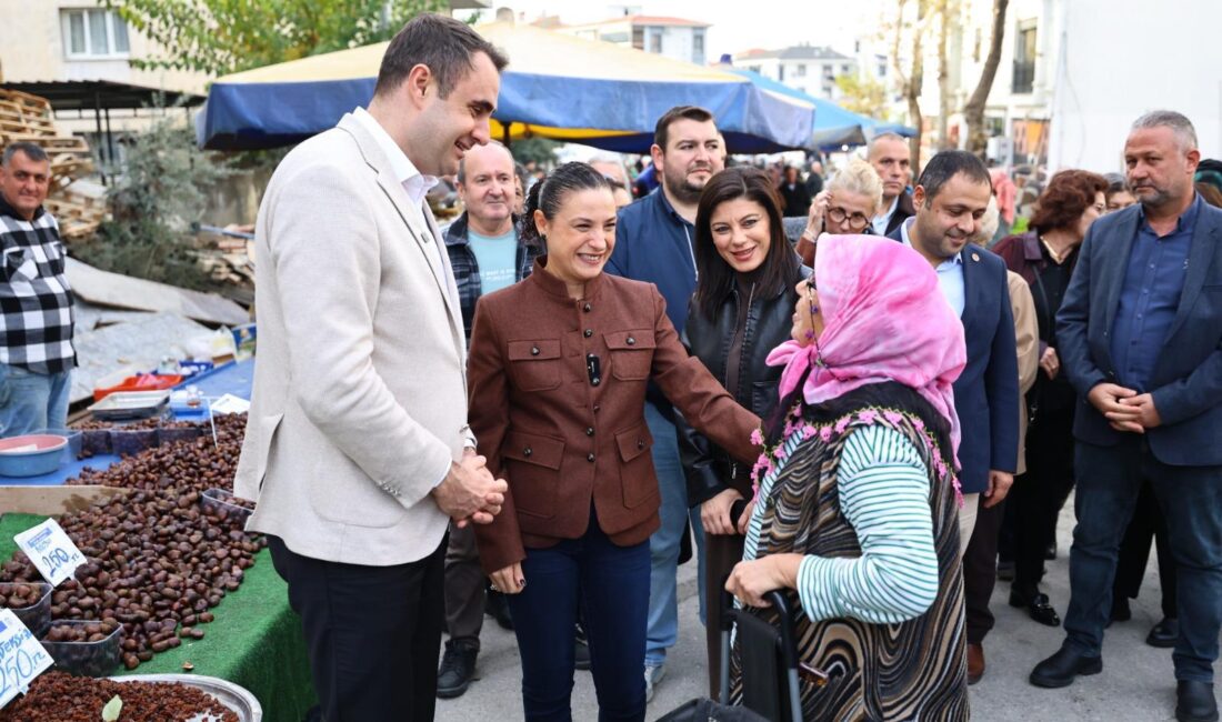 CHP Efes Selçuk İlçe Başkanı İpek Onbaşıoğlu, AK Parti İl