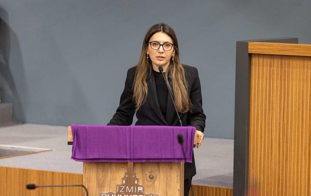 CHP Grup Sözcüsü Yağmur Yurdakul Özkan, Kiraz’daki okullarda su olmadığı