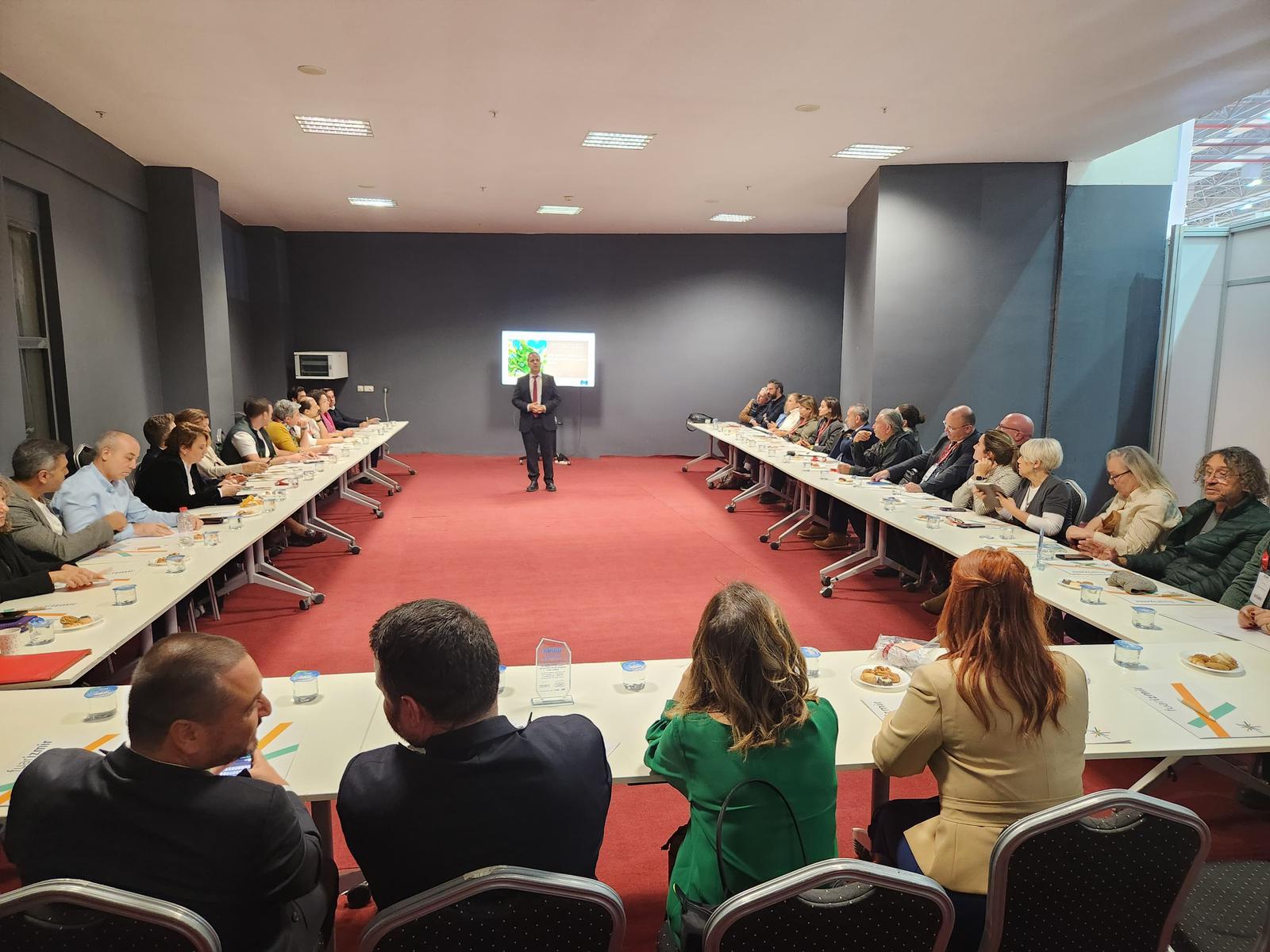 İzmir, Avrupa Konseyi’nin kültür rotalarından Iter Vitis ağına resmen katıldı.