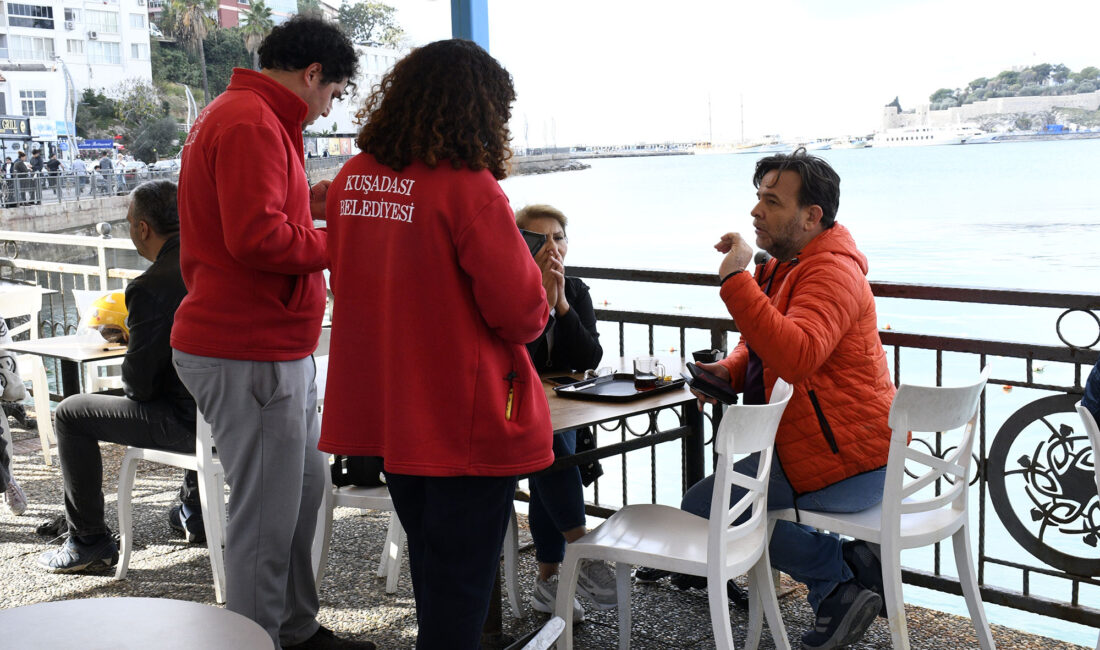 Kuşadası Belediyesi Güvercin Masa Gezici ekibi, ARYA A.Ş tesislerinde müşteri