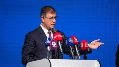 İzmir’de yağmur suyu ayrıştırma projelerinin temel atma töreninde konuşan Başkan