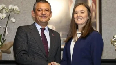 CHP Genel Başkanı Özgür Özel, Kayseri mitinginde Manisa Şehir Hastanesi’nde