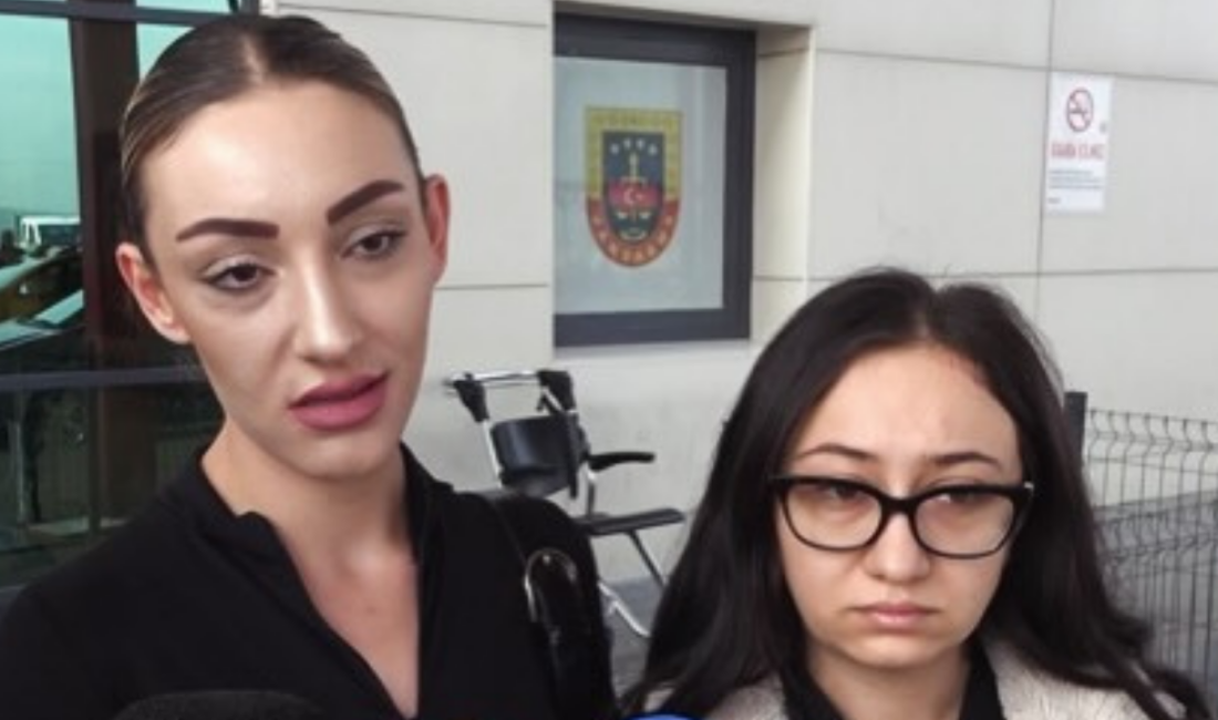 Sanatçı Güllü’nün kızı Tuğyan Ülkem Gülter ve arkadaşı Sultan Nur