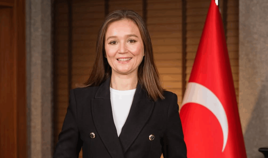 Kanser tedavisi gören Şehzadeler Belediye Başkanı Gülşah Durbay, rutin tedavi