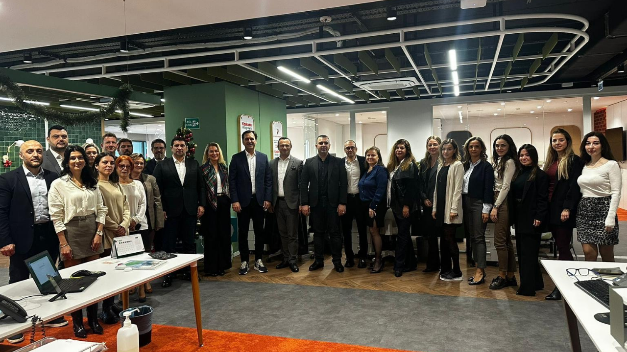 HDI Sigorta üst yönetimi, Ege Bölgesi acenteleriyle İzmir’de buluşarak büyüme