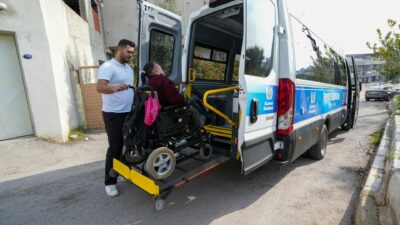 Gaziemir Belediyesi, Engelsiz Hizmet Aracı ile 2025’in 11 ayında 497