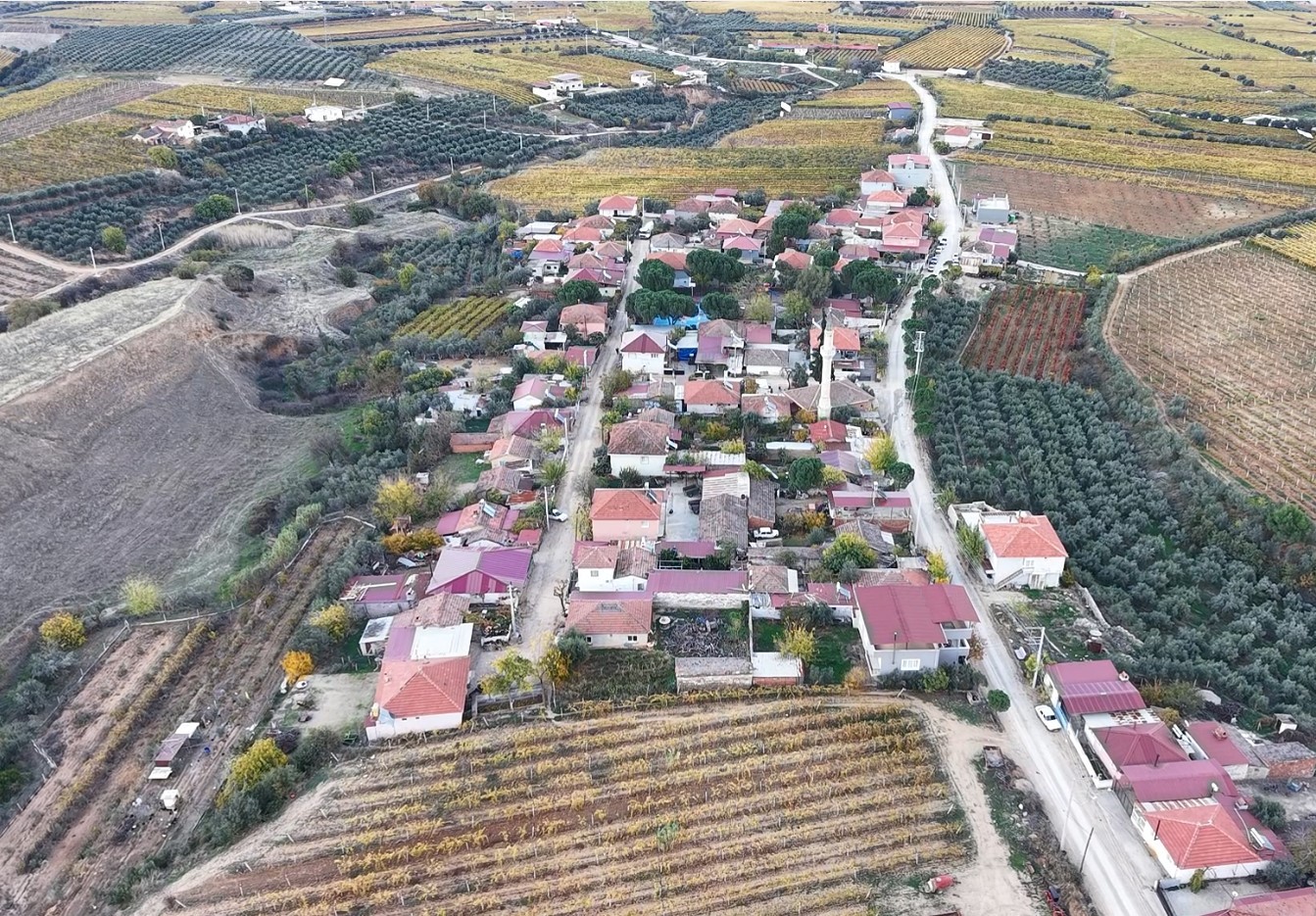 MASKİ’nin Narlıdere Mahallesi’nde tamamladığı yeni sondaj, pompa ve 2 km’lik