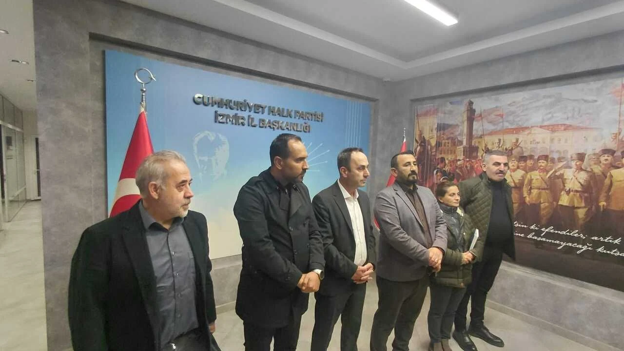 İzmir Büyükşehir Belediyesi’ndeki ödeme krizi için CHP ve DİSK ikinci