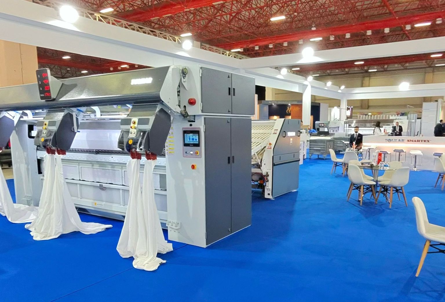 İzmir Atatürk Organize Sanayi Bölgesi’nde faaliyet gösteren endüstriyel çamaşırhane teknolojileri